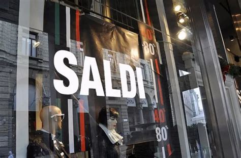 periodo saldi versace roma|Saldi invernali 2024 .